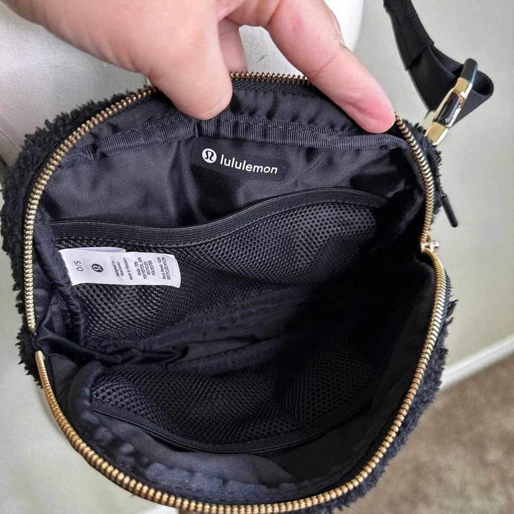 Lululemon Everywhere Belt Bag Fleece Black Gold Hardware LU9B18S Sherpa Bag